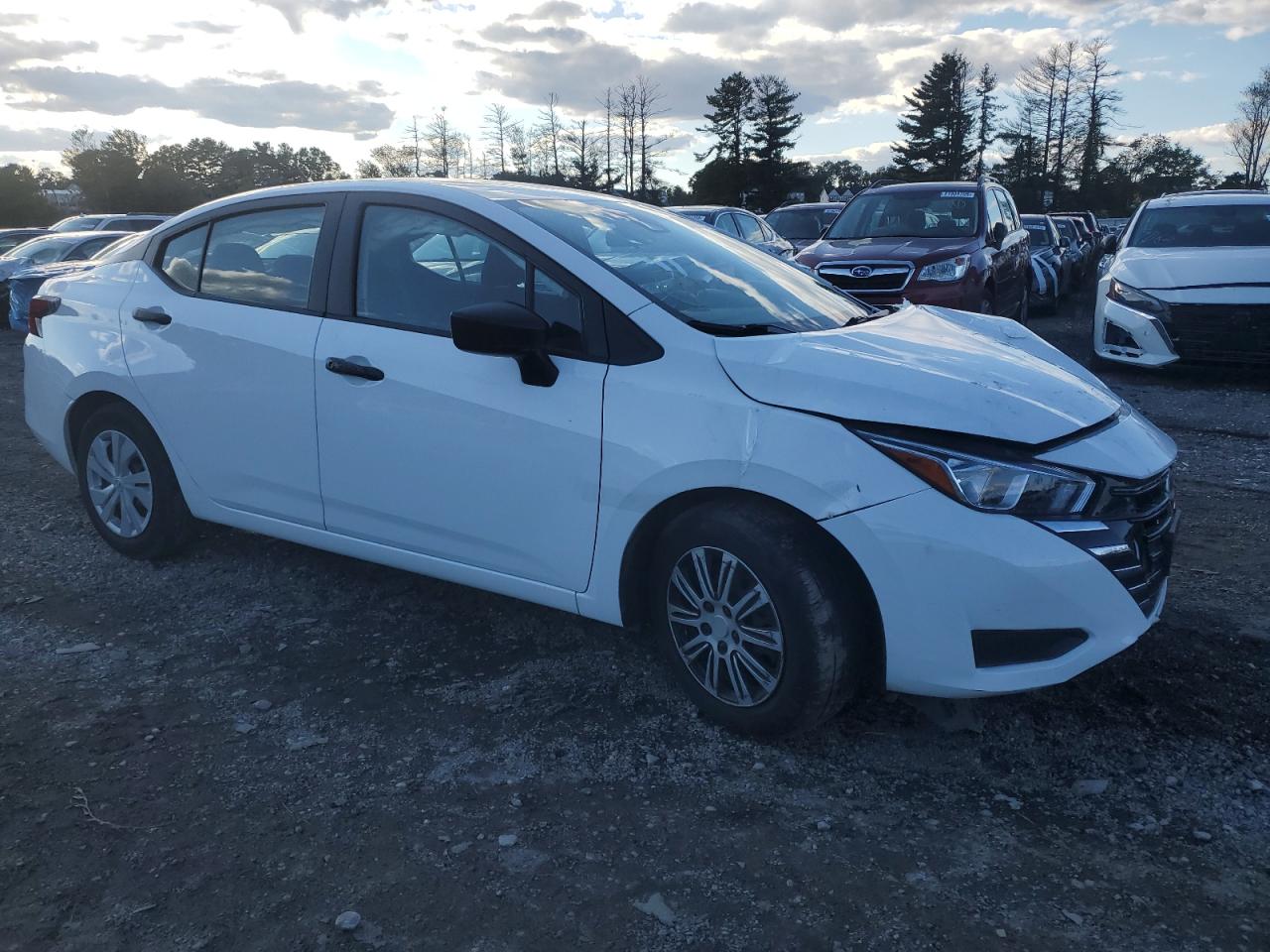 NISSAN VERSA S
