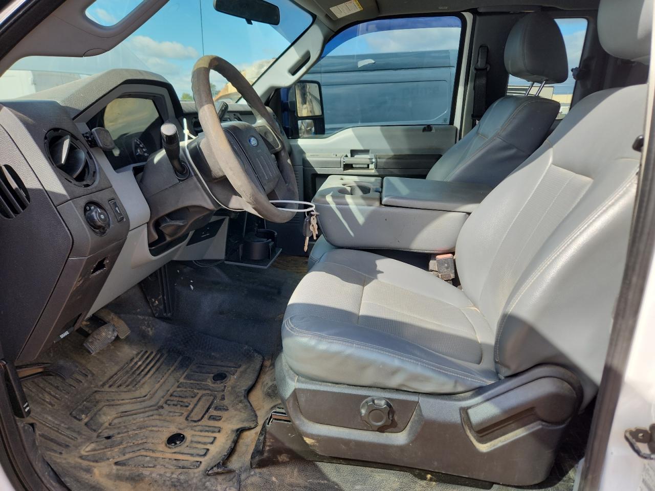 FORD F-350 SUPER DUTY