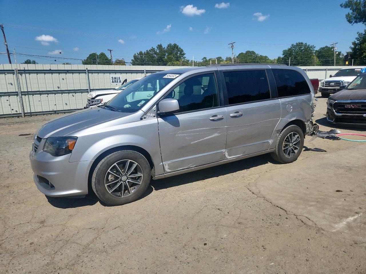 Lot #3316765447 2019 DODGE GRAND CARA