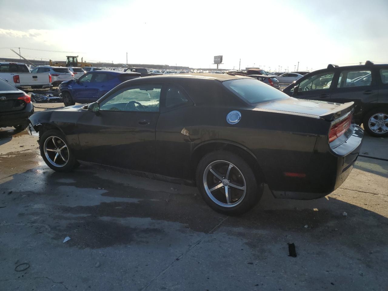 DODGE CHALLENGER SE