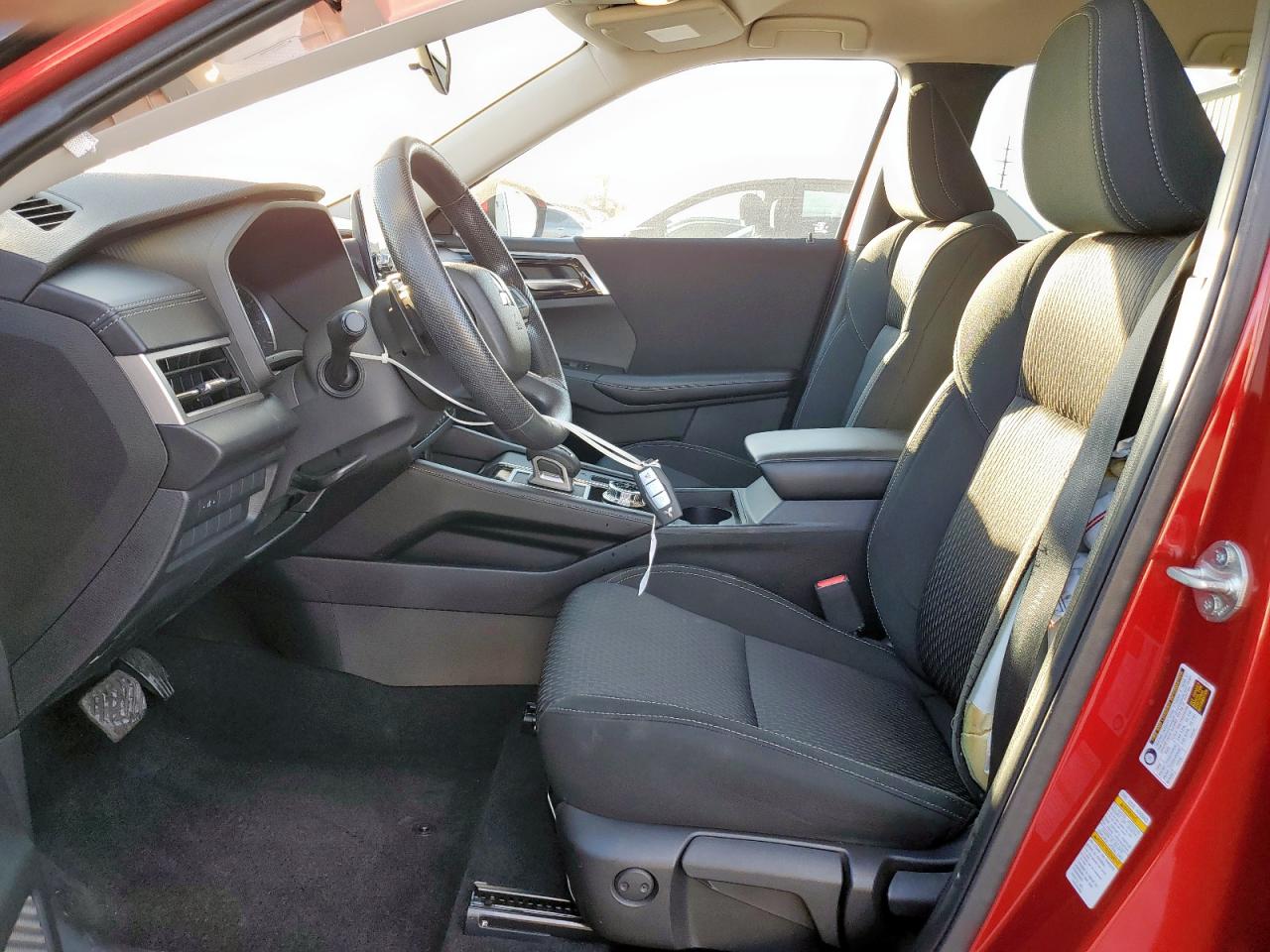 MITSUBISHI OUTLANDER ES