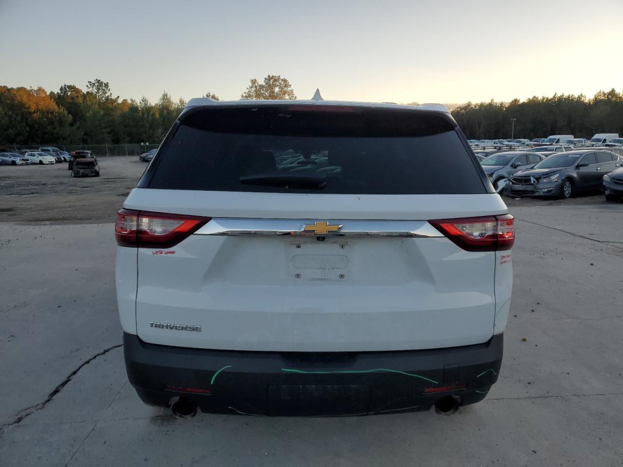 CHEVROLET TRAVERSE LS