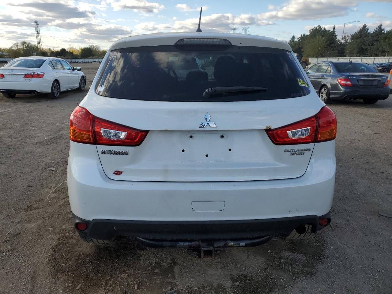 MITSUBISHI OUTLANDER ES