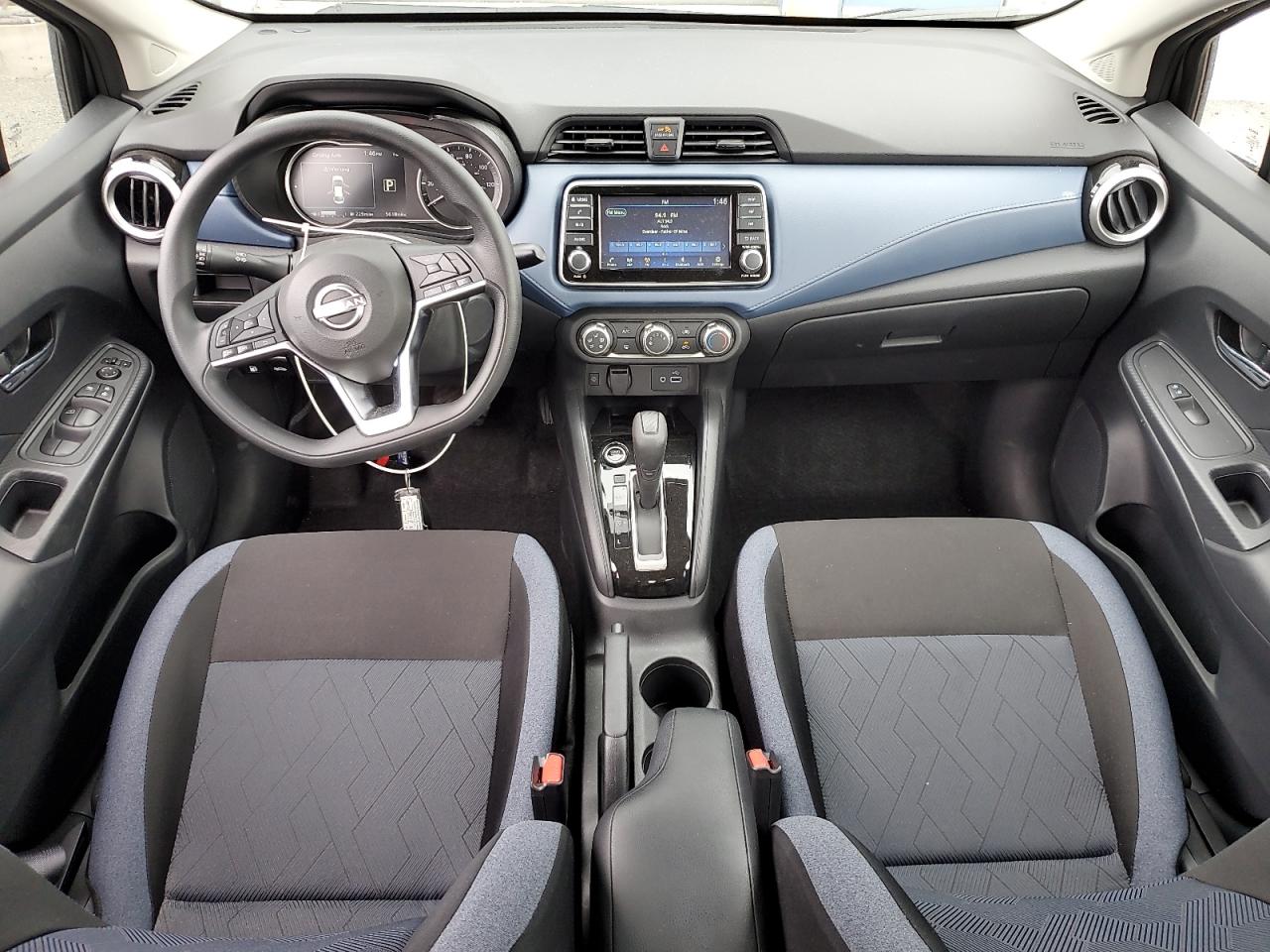 NISSAN VERSA SV