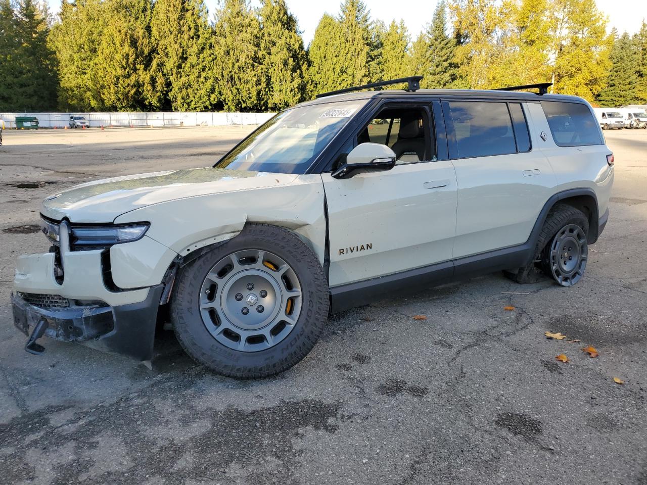 RIVIAN R1S ADVENTURE