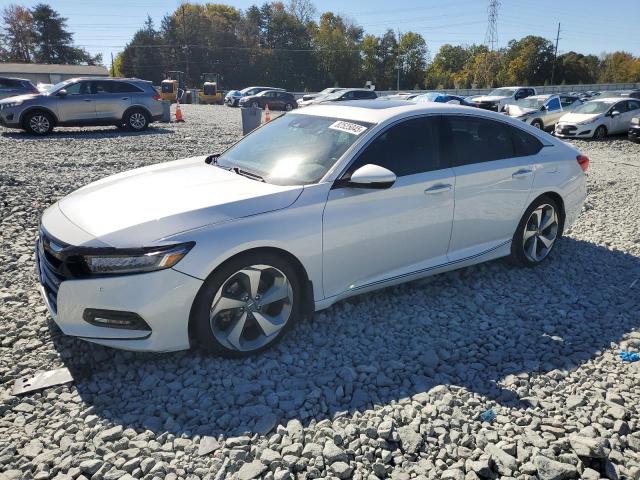 Global Auto Auctions: 2018 HONDA ACCORD TOU