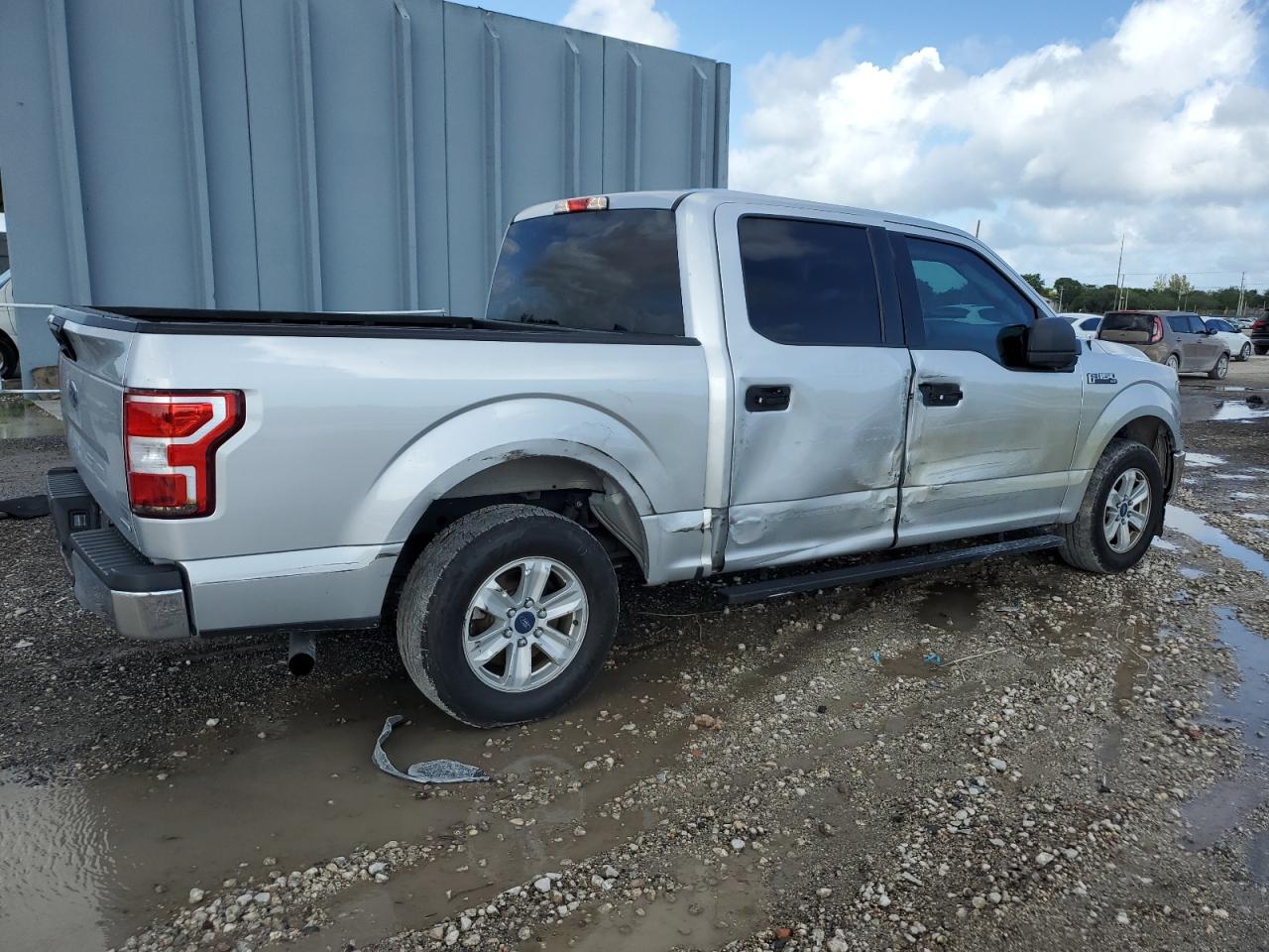 FORD F-150 SUPERCREW