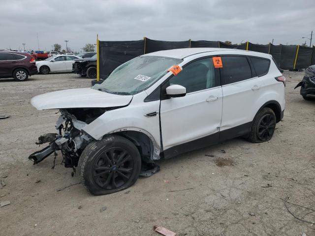 Global Auto Auctions: 2018 FORD ESCAPE SE