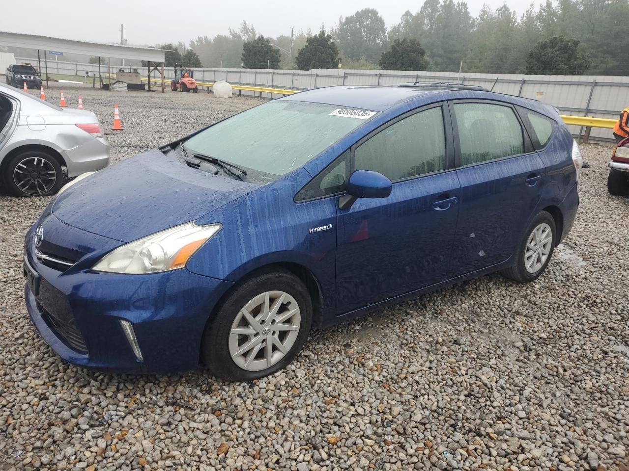 TOYOTA PRIUS V