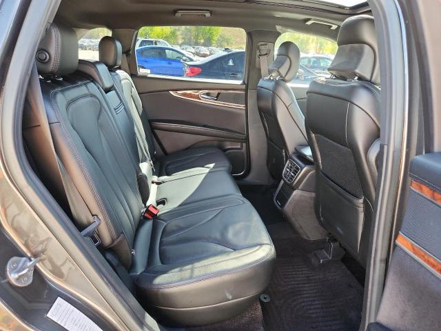 2017 LINCOLN MKX RESERV 2LMPJ8LR8HBL15370