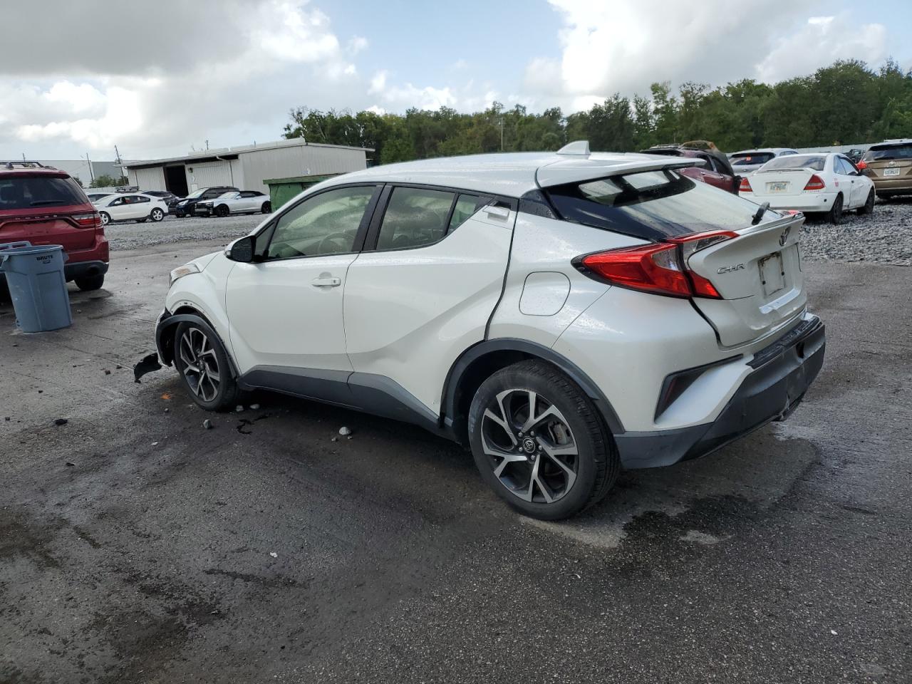 TOYOTA C-HR XLE