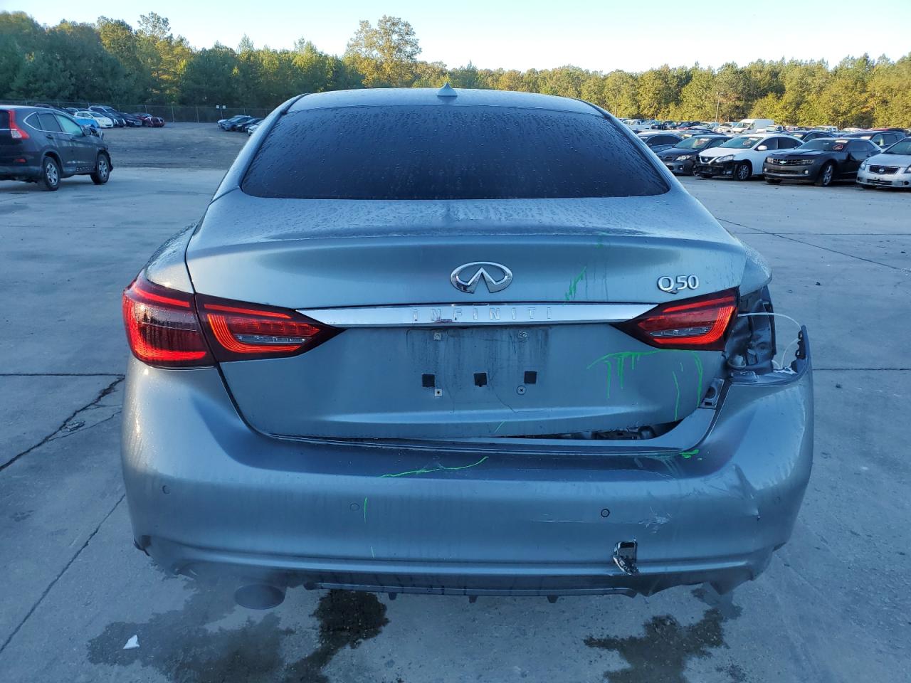 INFINITI Q50 LUXE