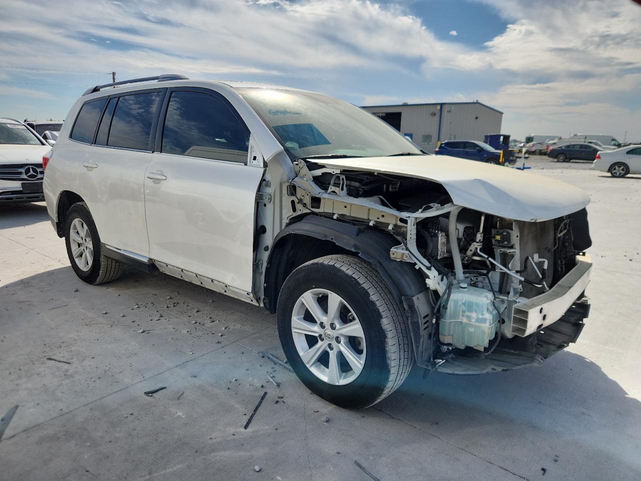 TOYOTA HIGHLANDER BASE