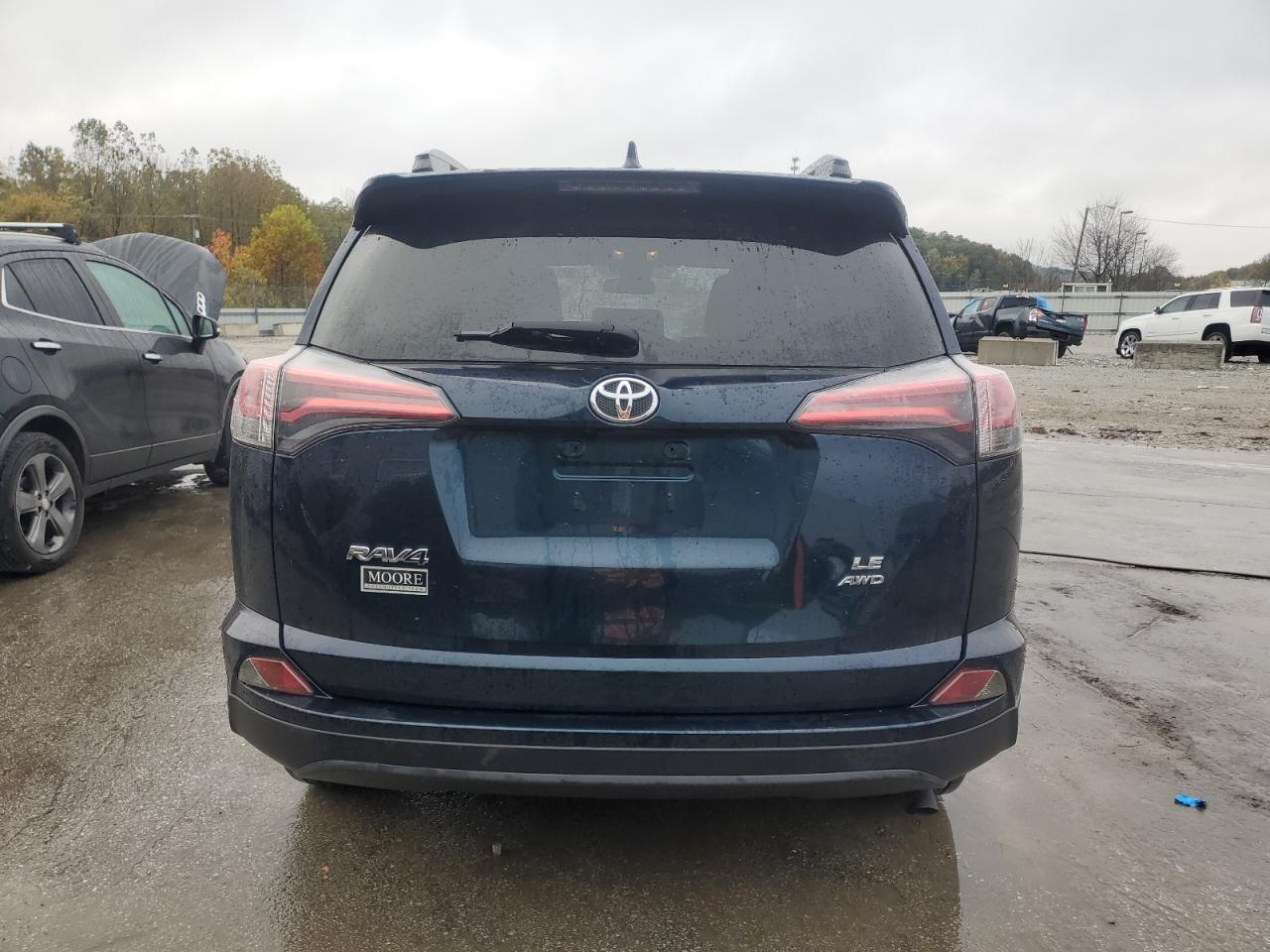 TOYOTA RAV4 LE