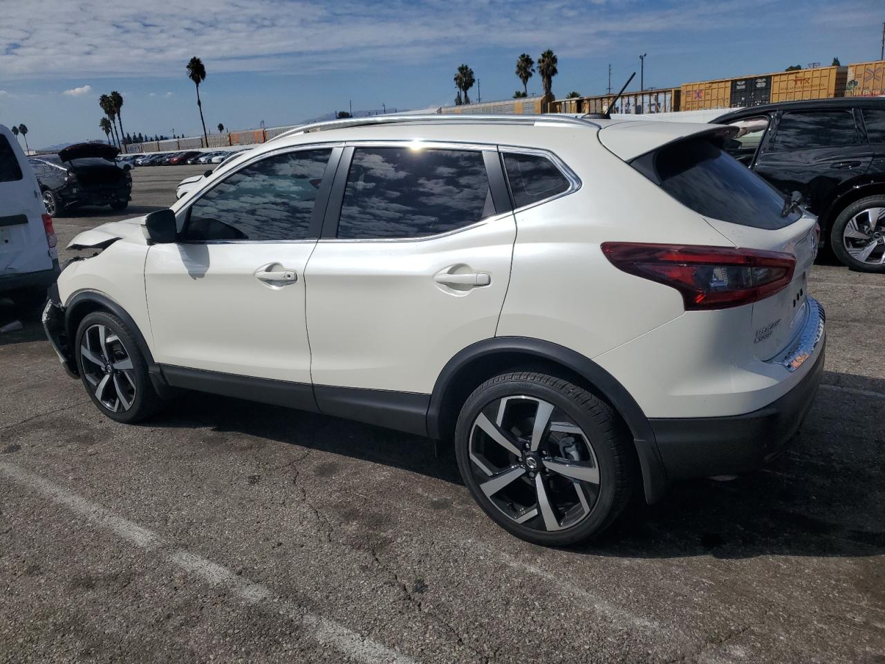 NISSAN ROGUE SPORT SL
