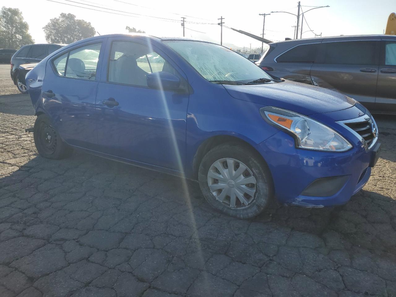 NISSAN VERSA S