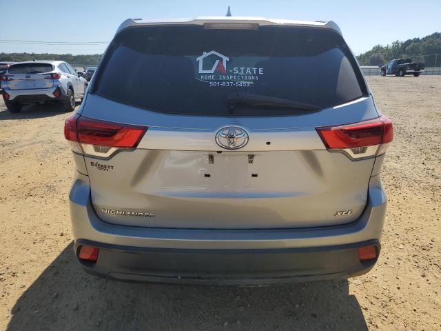 2017 TOYOTA HIGHLANDER SE 5TDKZRFH6HS517506