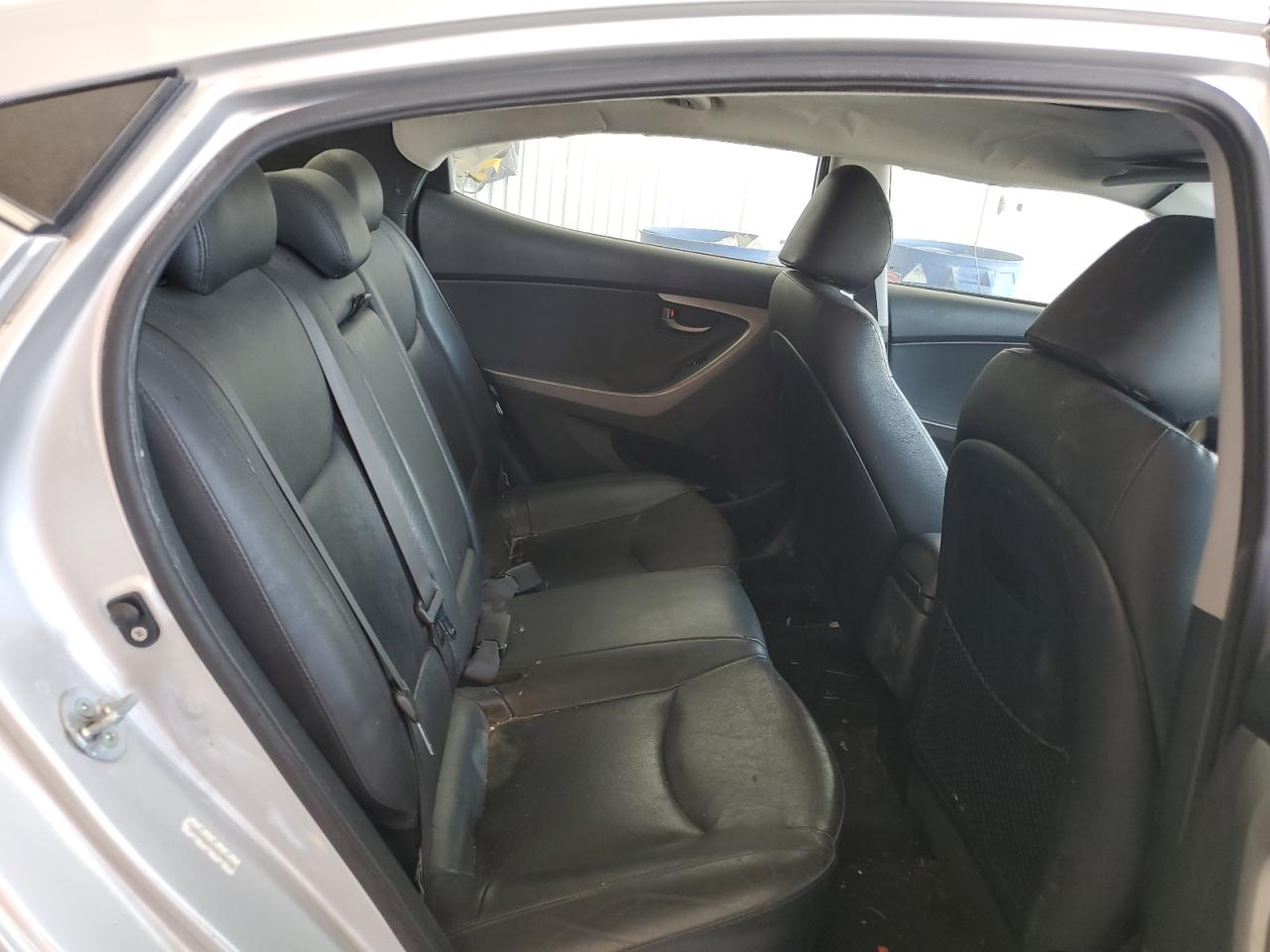 Lot #3302713027 2014 HYUNDAI ELANTRA SE