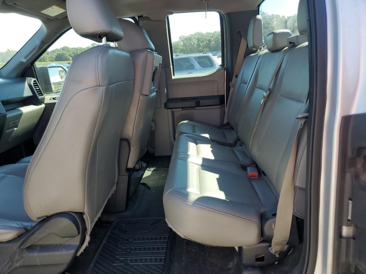 FORD F-150 SUPER CAB