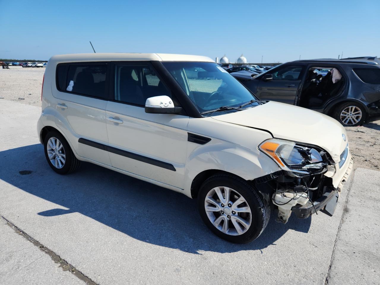 KIA SOUL +
