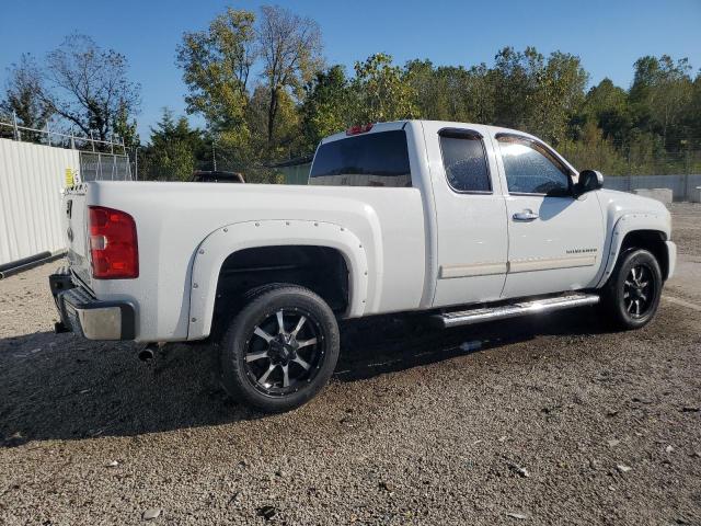 2010 CHEVROLET SILVERADO - 1GCSKSE35AZ255631