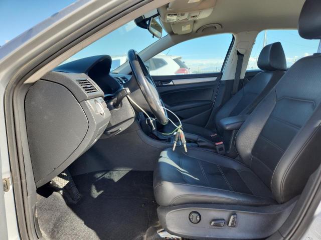 2015 VOLKSWAGEN PASSAT S - 1VWAT7A38FC050808