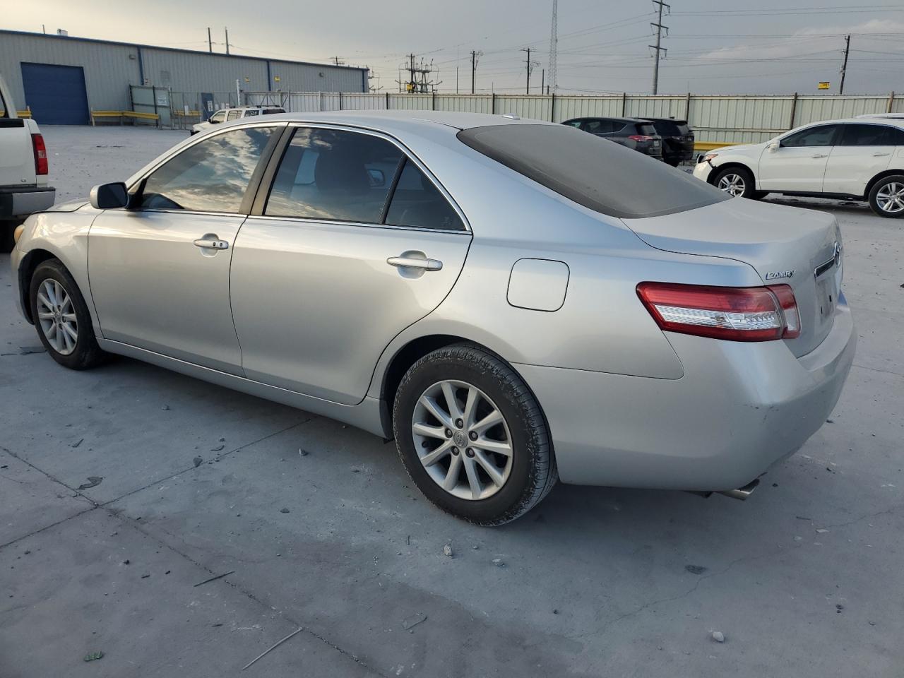 TOYOTA CAMRY SE