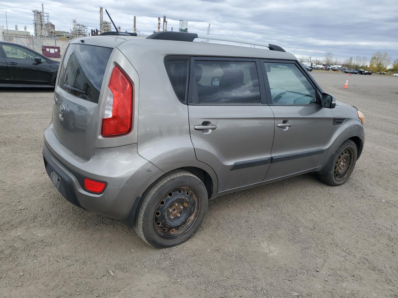 KIA SOUL +