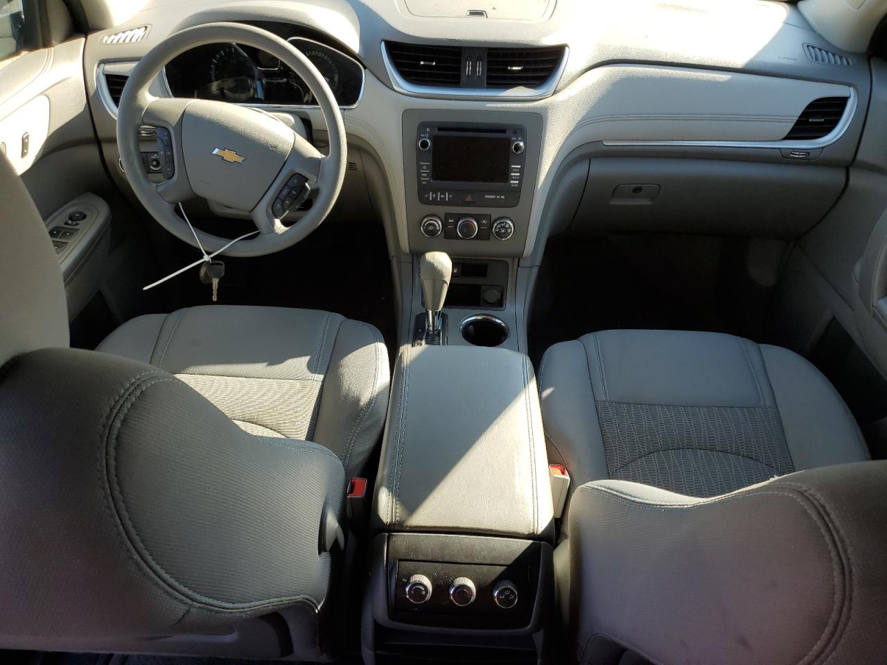 CHEVROLET TRAVERSE LS