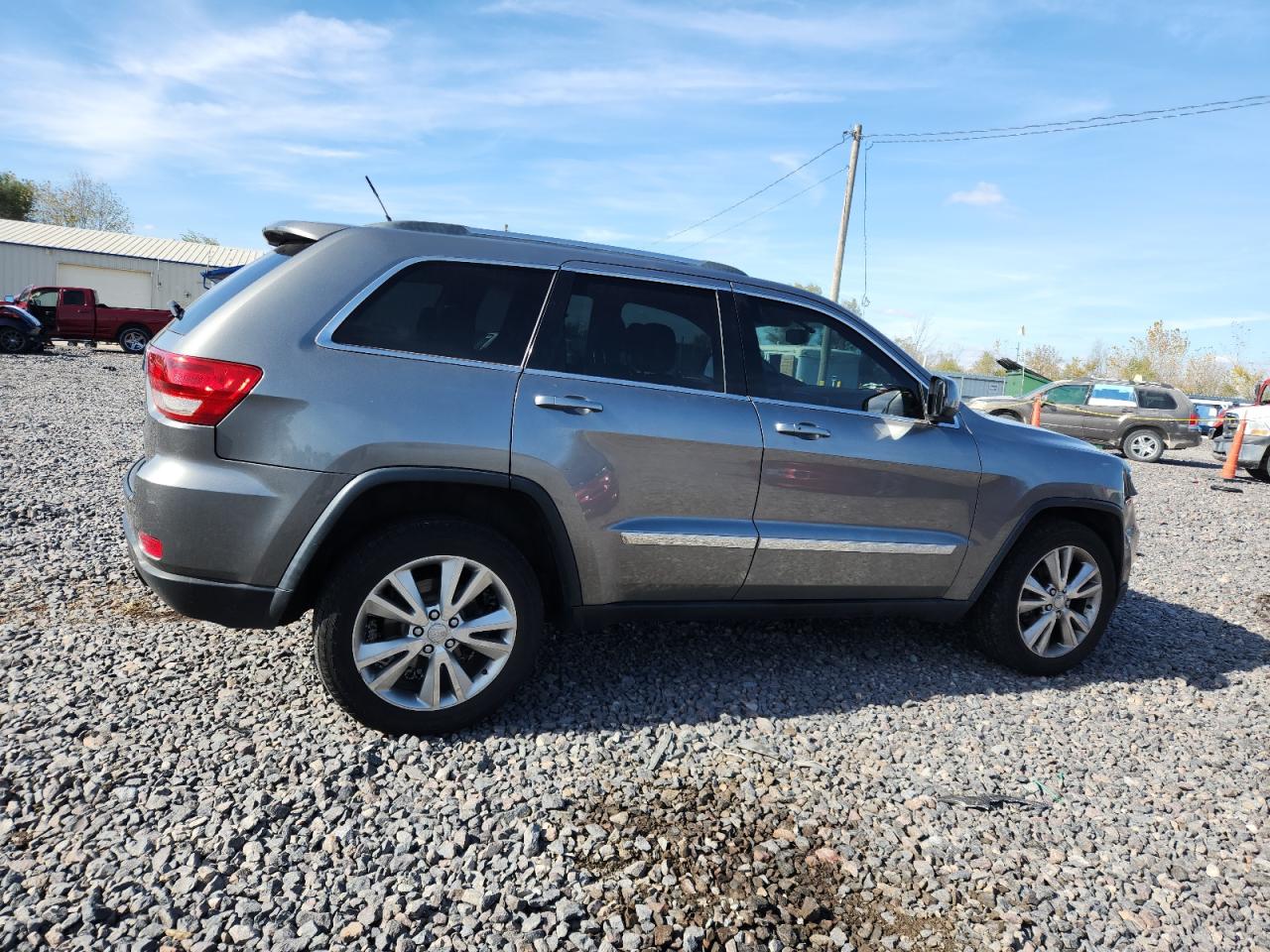 JEEP GRAND CHEROKEE LAREDO