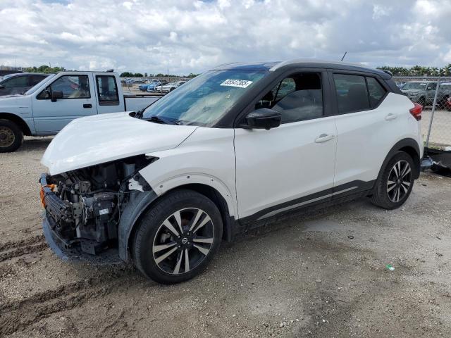 NISSAN KICKS S