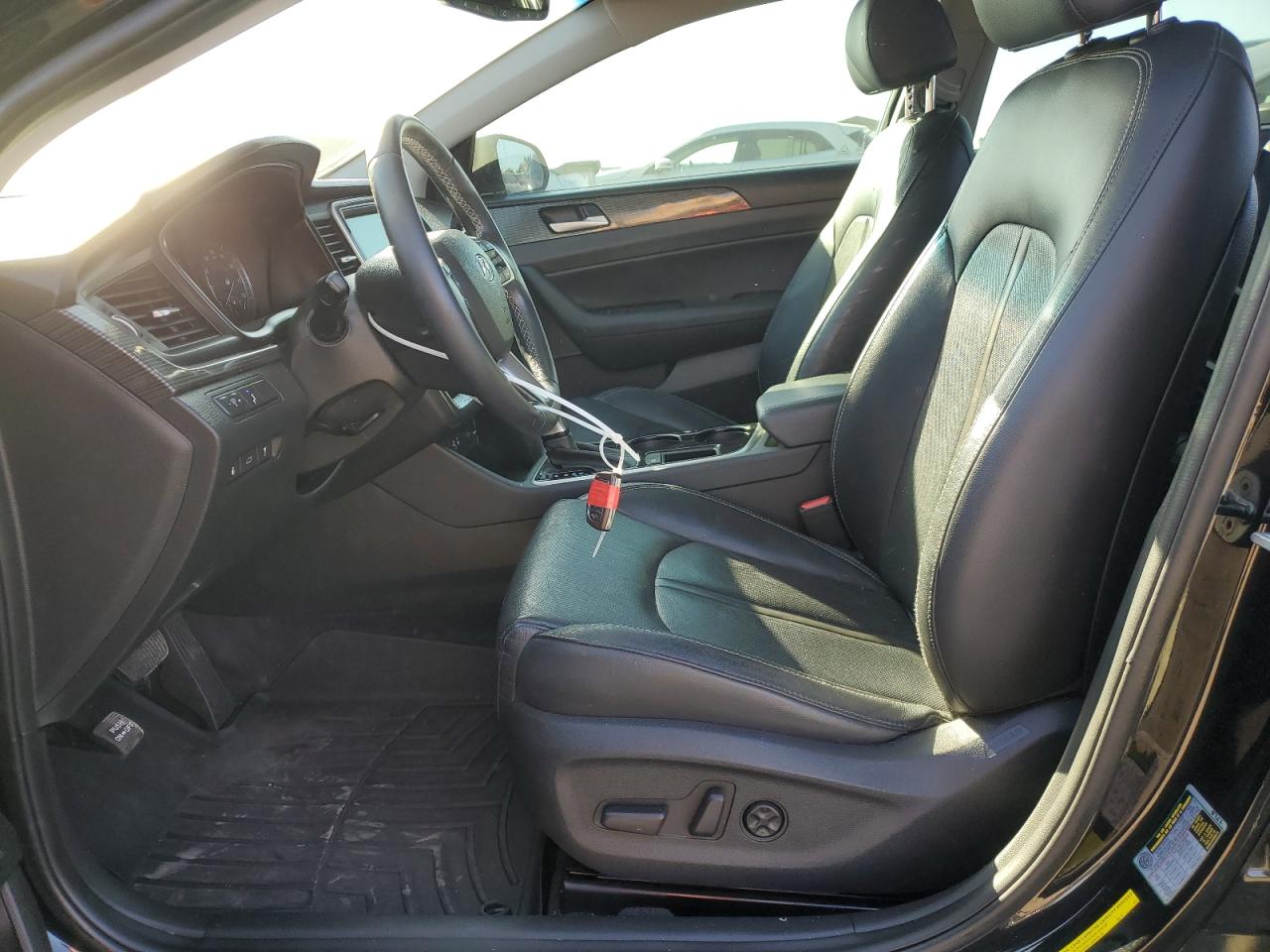 HYUNDAI SONATA SPORT