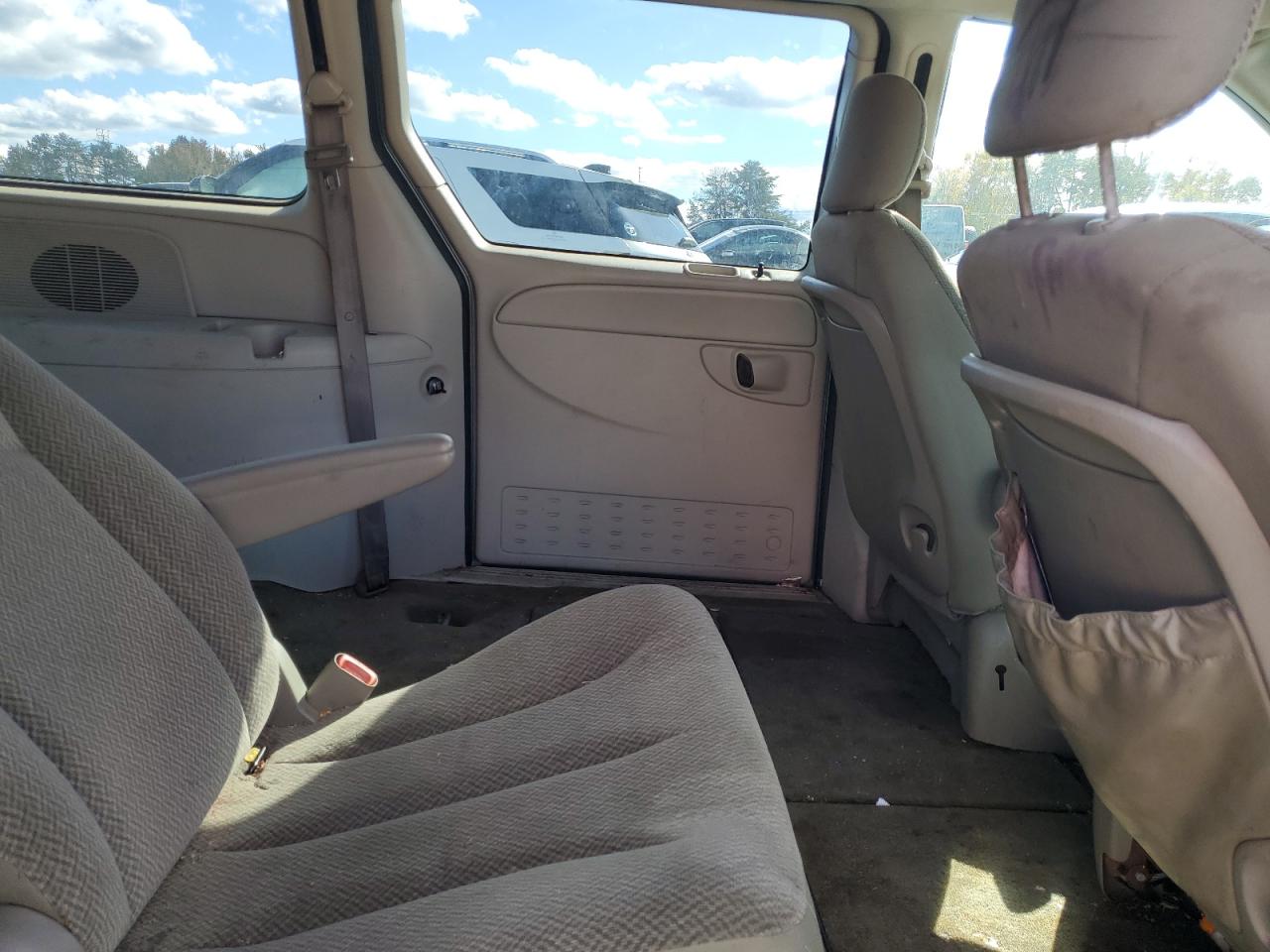 Lot #3290128283 2005 DODGE GRAND CARA