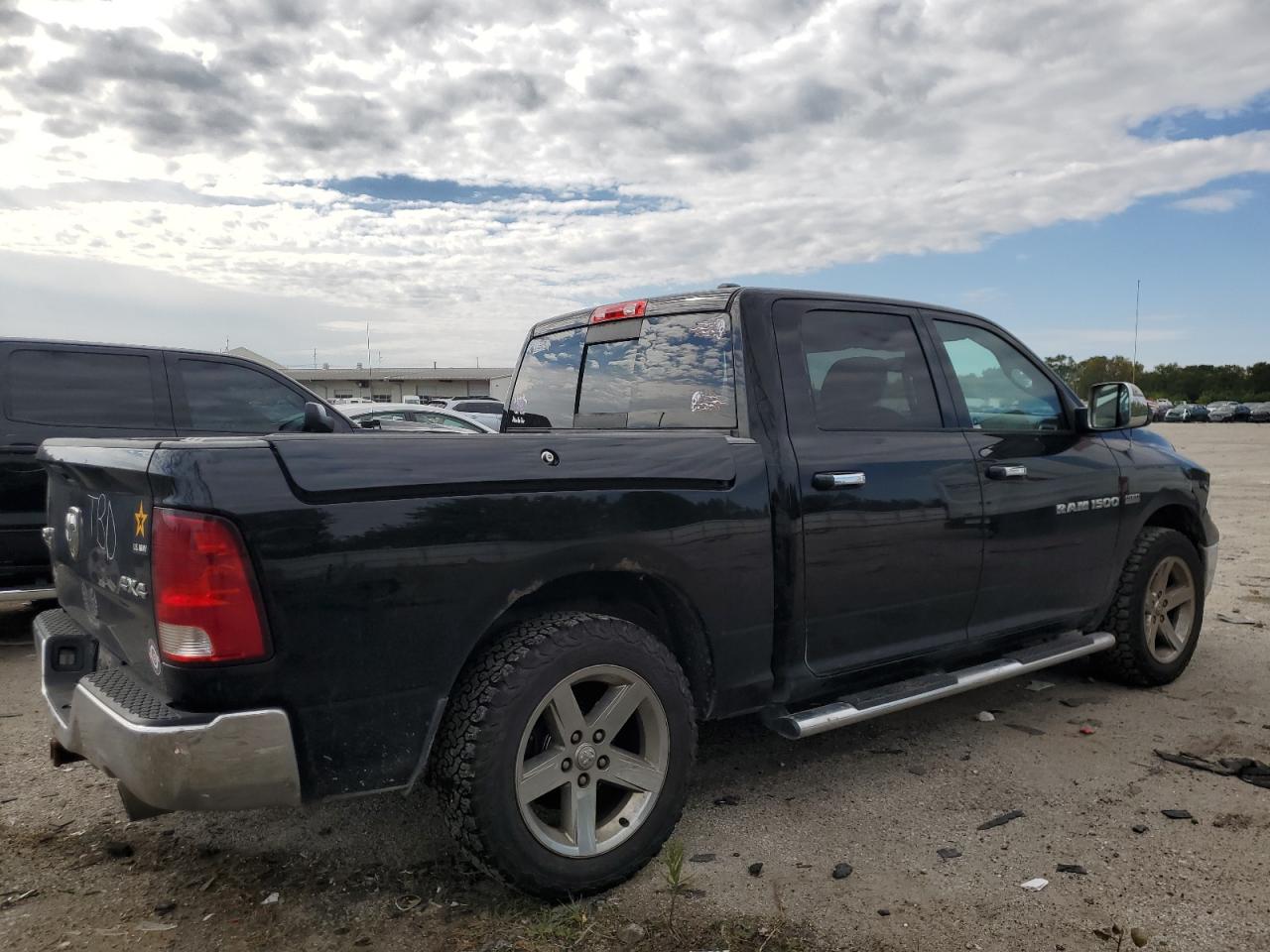 DODGE RAM 1500 SLT