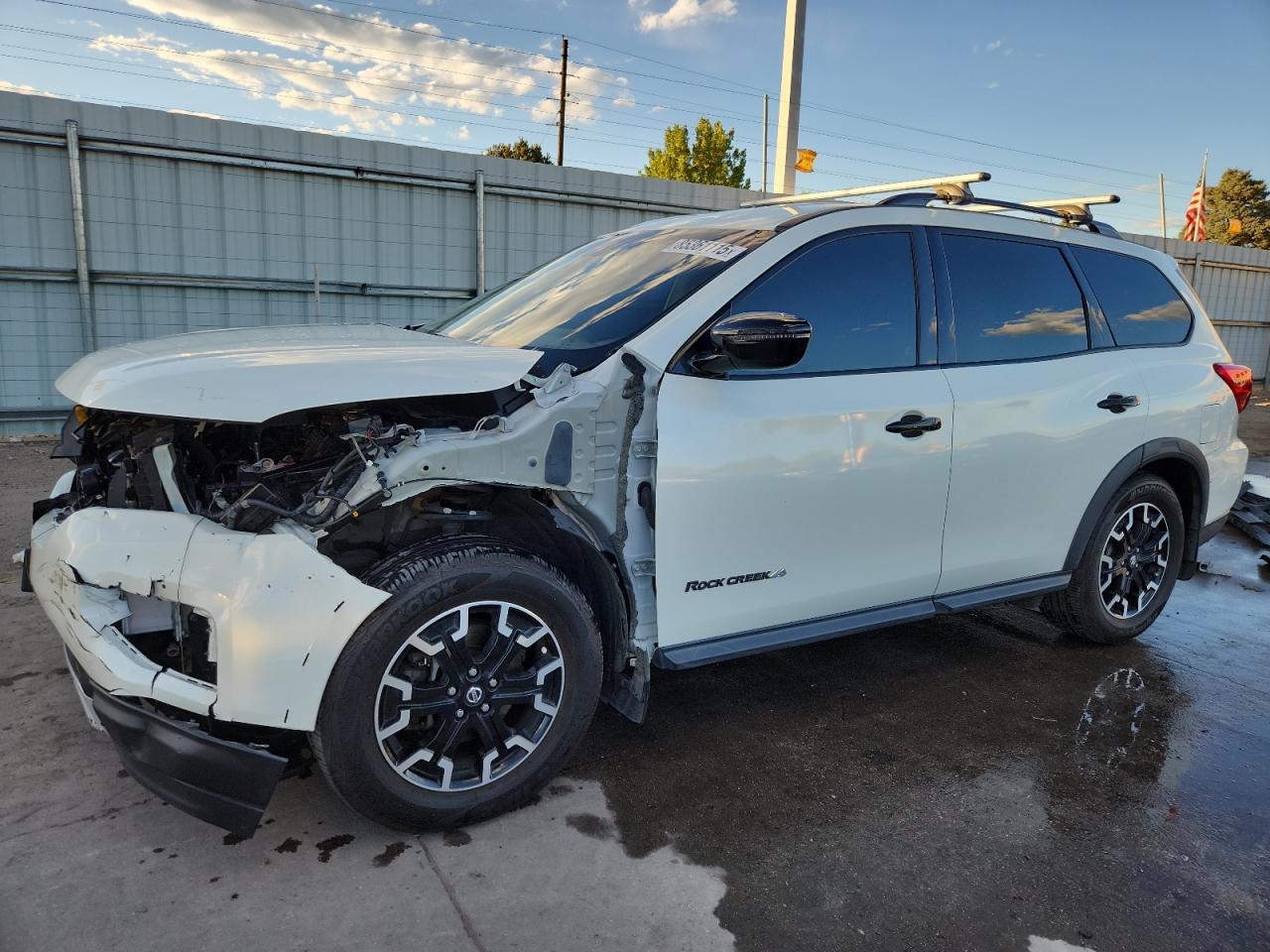 NISSAN PATHFINDER SV