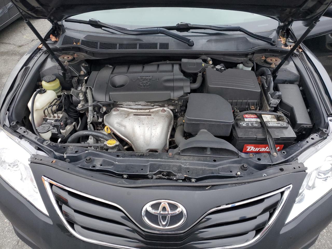 TOYOTA CAMRY BASE