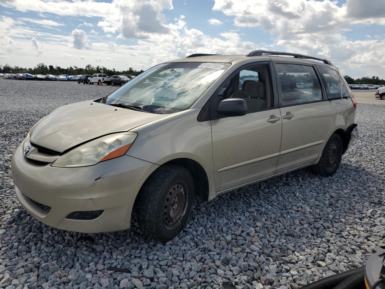  Salvage Toyota Sienna