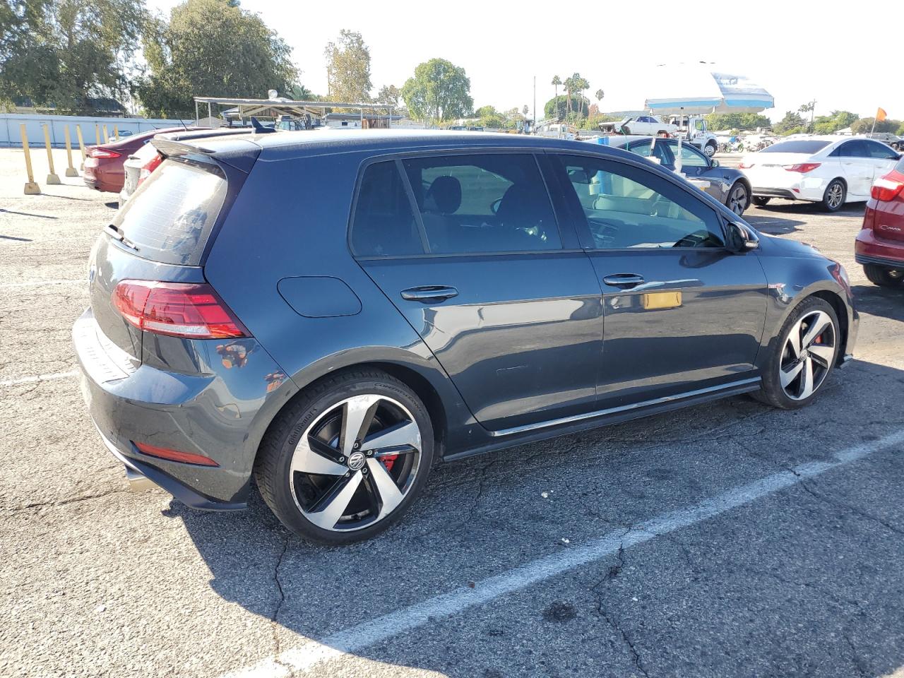 VOLKSWAGEN GOLF GTI S
