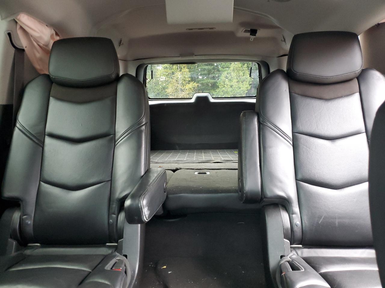 CADILLAC ESCALADE ESV PREMIUM