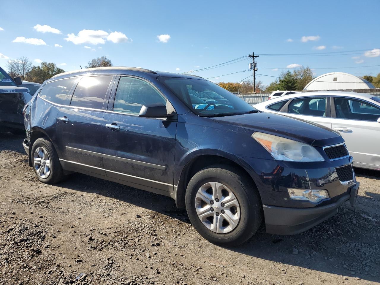 CHEVROLET TRAVERSE LS