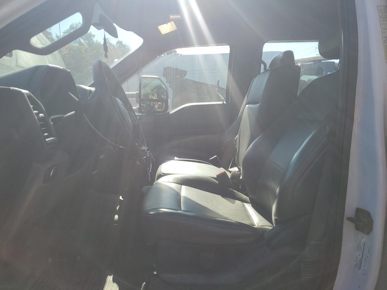 FORD F-550 SUPER DUTY