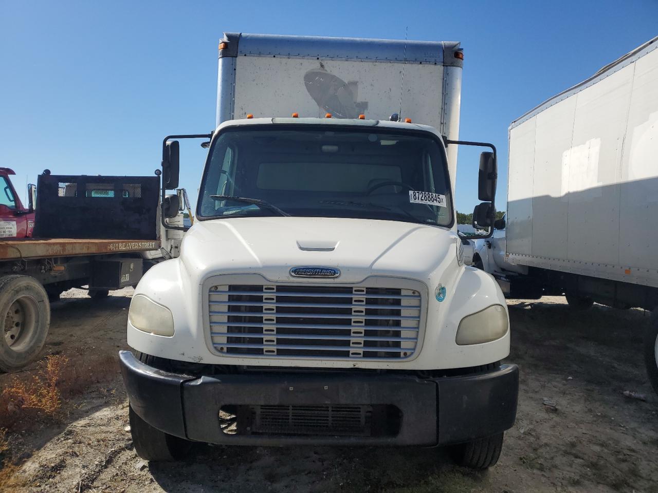 Lot #3301688636 2009 FREIGHTLINER M2