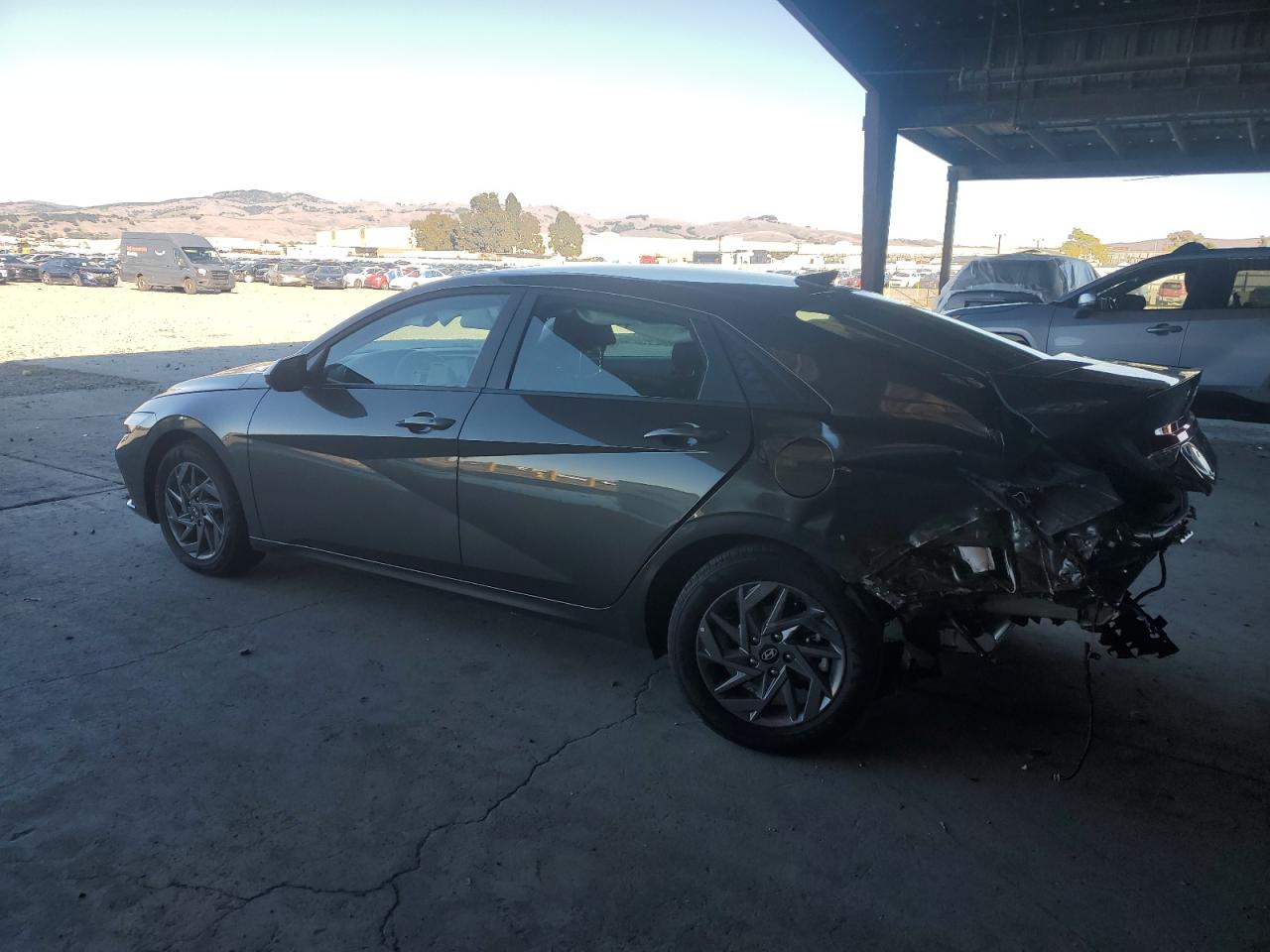 HYUNDAI ELANTRA BLUE