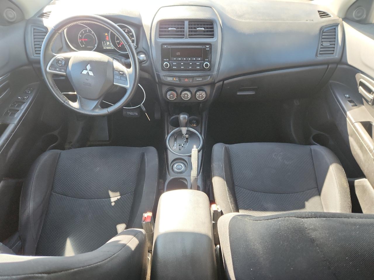 MITSUBISHI OUTLANDER ES