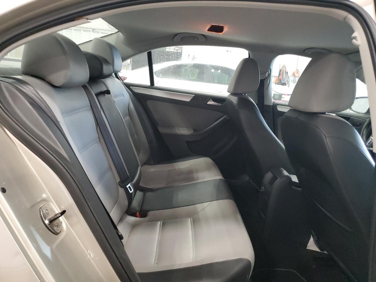 VOLKSWAGEN JETTA HYBRID