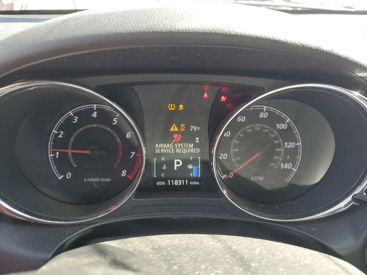 MITSUBISHI OUTLANDER ES