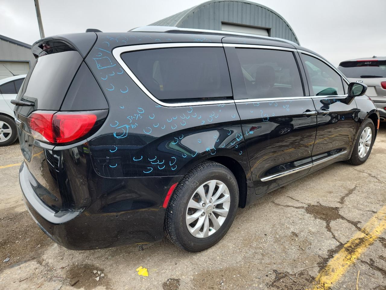 CHRYSLER PACIFICA TOURING L PLUS