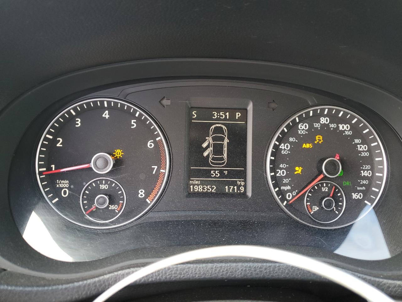 VOLKSWAGEN PASSAT SE