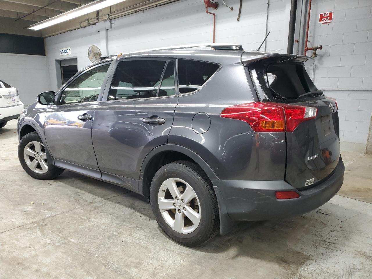 TOYOTA RAV4 XLE