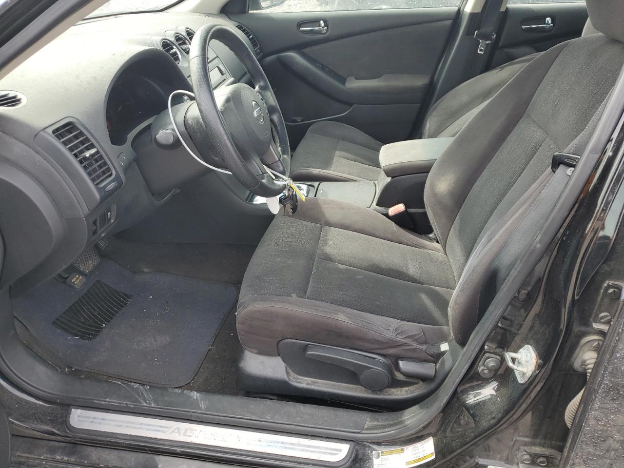 NISSAN ALTIMA BASE